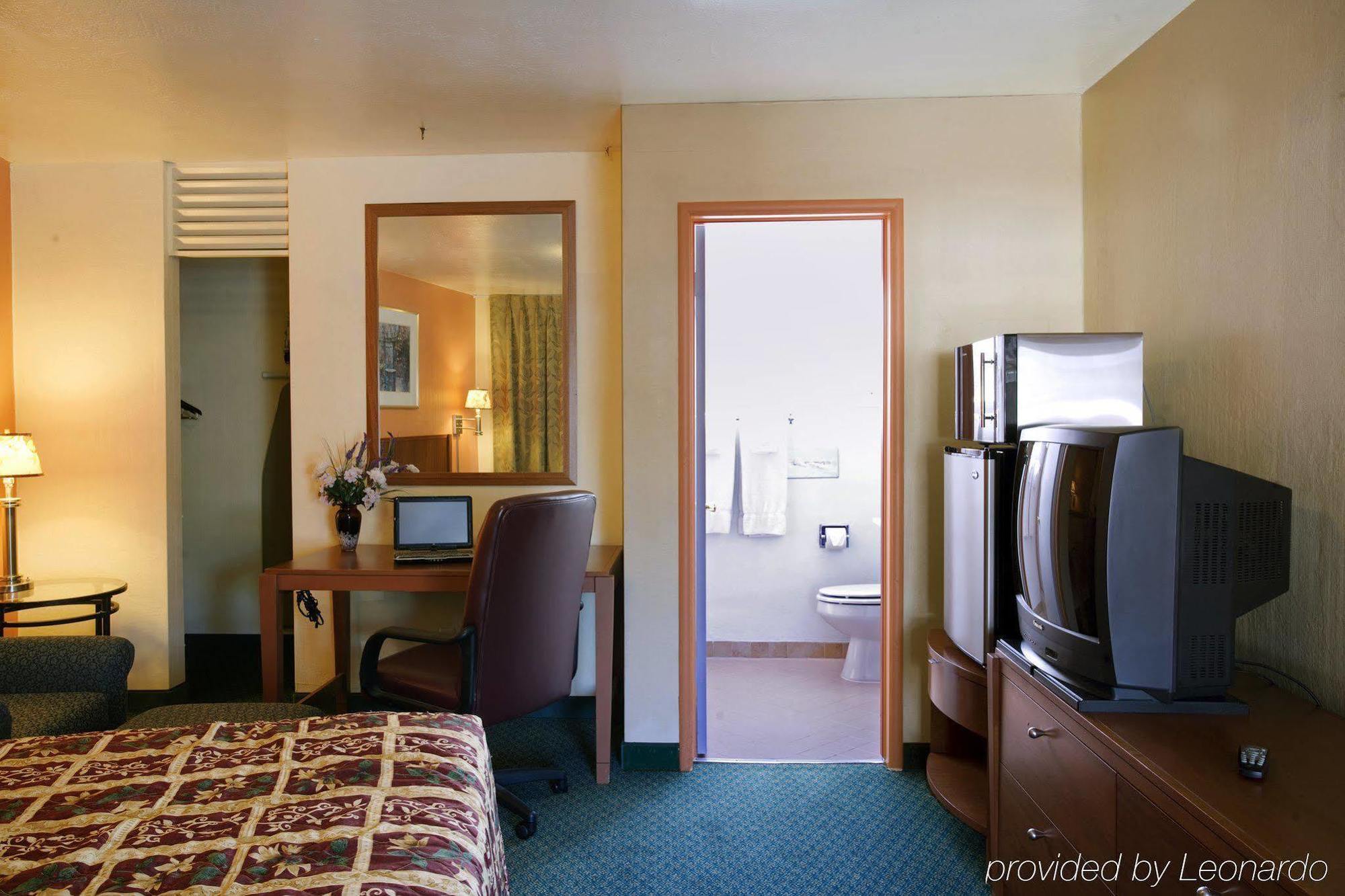 Americas Best Value Inn - Livermore Bilik gambar